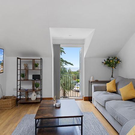 Stunning Sea View Whole Home In Torbay Close To Beach 托基 外观 照片