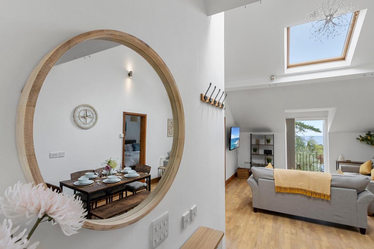 Stunning Sea View Whole Home In Torbay Close To Beach 托基 外观 照片